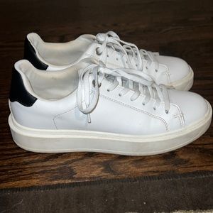 Steve Madden white sneakers